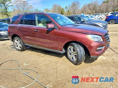 Czwarte zdjęcie samochodu z boku: 2013 MERCEDES-BENZ ML 350 4MATIC VIN:4JGDA5HBXDA118098 - miniatura