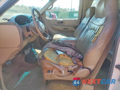 Zdjęcie 7 z 11 samochodu: 1999 FORD F-150 VIN:2FTRX08L3XCA87784 - miniatura