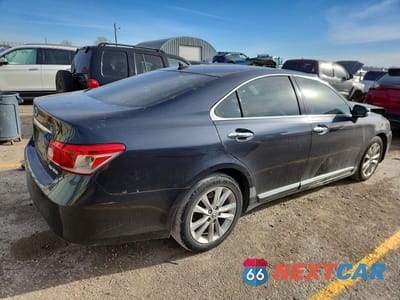 Trzecie zdjęcie samochodu z tyłu: 2010 LEXUS ES 350 BASE VIN:JTHBK1EGXA2384324 - miniatura