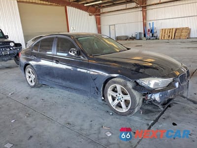 Czwarte zdjęcie samochodu z boku: 2014 BMW 320 I VIN:WBA3B1C52EP680483 - miniatura