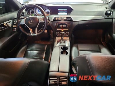 Zdjęcie 8 z 12 samochodu: 2014 MERCEDES-BENZ C 300 4MATIC VIN:WDDGF8AB6EG245143 - miniatura