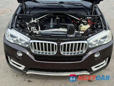 Zdjęcie 9 z 11 samochodu: 2017 BMW X5 SDRIVE35I VIN:5UXKR2C5XH0U18030 - miniatura