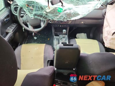 Zdjęcie 8 z 12 samochodu: 2021 TOYOTA TACOMA TRD OFF-ROAD VIN:3TMCZ5AN9MM444300 - miniatura