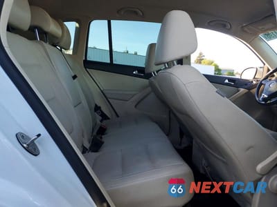 Zdjęcie 11 z 12 samochodu: 2016 VOLKSWAGEN TIGUAN S VIN:WVGAV7AX3GW596363 - miniatura