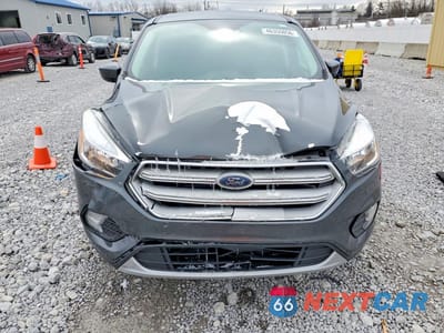 Piąte zdjęcie samochodu w środku: 2019 FORD ESCAPE SE VIN:1FMCU0GD3KUA77219 - miniatura