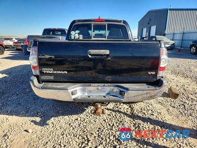 Zdjęcie 6 z 12 samochodu: 2013 TOYOTA TACOMA V6 VIN:3TMLU4ENXDM120310 - miniatura