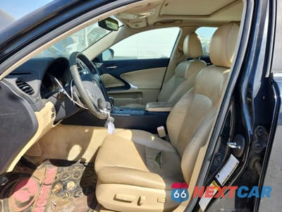 Zdjęcie 7 z 13 samochodu: 2007 LEXUS IS 250 BASE VIN:JTHBK262575039539 - miniatura