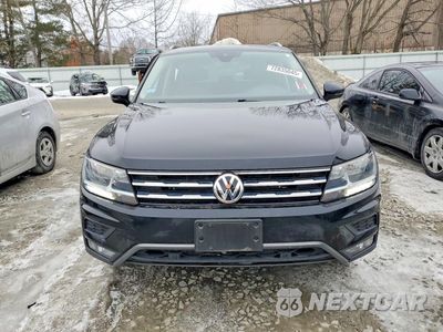 Piąte zdjęcie samochodu w środku: 2020 VOLKSWAGEN TIGUAN SE VIN:3VV2B7AXXLM181795 - miniatura