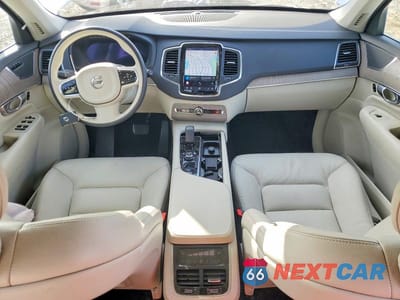 Zdjęcie 8 z 13 samochodu: 2023 VOLVO XC90 CORE VIN:YV4062PV5P1947712 - miniatura