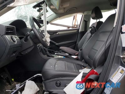 Zdjęcie 7 z 12 samochodu: 2020 VOLKSWAGEN PASSAT SE VIN:1VWSA7A32LC010021 - miniatura