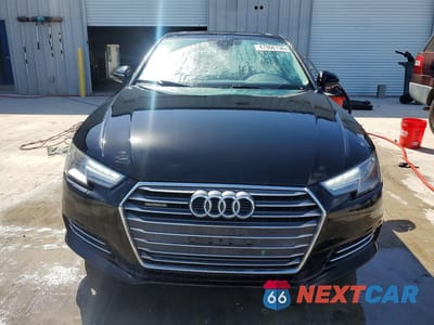 Piąte zdjęcie samochodu w środku: 2017 AUDI A4 PREMIUM VIN:WAUANAF40HN039687 - miniatura