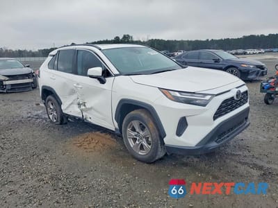 Czwarte zdjęcie samochodu z boku: 2023 TOYOTA RAV4 XLE VIN:2T3W1RFV8PW288077 - miniatura