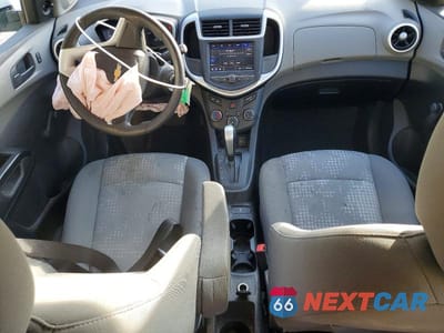 Zdjęcie 8 z 12 samochodu: 2020 CHEV SONIC VIN:1G1JG6SB1L4106397 - miniatura