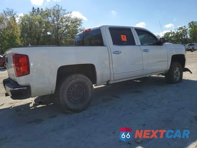 Trzecie zdjęcie samochodu z tyłu: 2018 CHEVROLET SILVERADO K1500 LTZ VIN:3GCUKSEC3JG477495 - miniatura