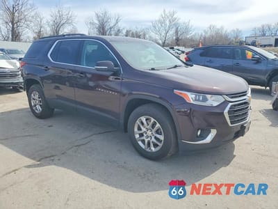 Czwarte zdjęcie samochodu z boku: 2021 CHEVROLET TRAVERSE LT VIN:1GNERGKW0MJ214810 - miniatura