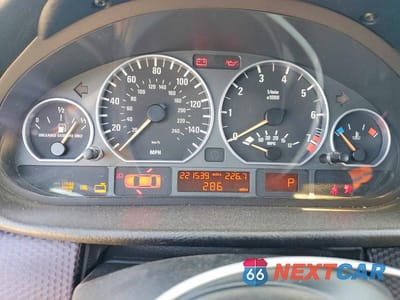 Zdjęcie 9 z 12 samochodu: 2005 BMW 330 I VIN:WBAEV53445KM38807 - miniatura