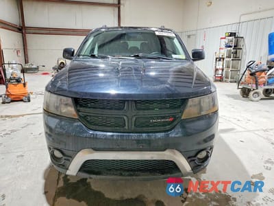 Piąte zdjęcie samochodu w środku: 2019 DODGE JOURNEY CROSSROAD VIN:3C4PDDGG8KT708614 - miniatura