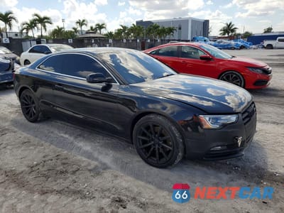 Czwarte zdjęcie samochodu z boku: 2015 AUDI A5 PREMIUM VIN:WAUCFAFR8FA004398 - miniatura