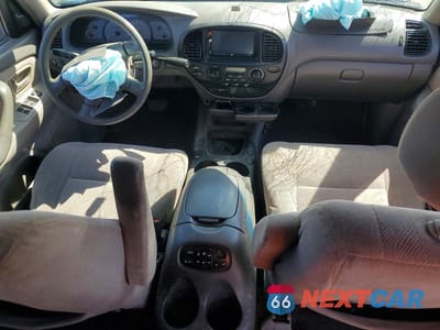 Zdjęcie 8 z 14 samochodu: 2002 TOYOTA SEQUOIA SR5 VIN:5TDZT34A22S118375 - miniatura