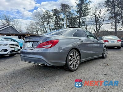 Czwarte zdjęcie samochodu z boku: 2018 MERCEDES-BENZ CLA 250 4MATIC VIN:WDDSJ4GBXJN631756 - miniatura