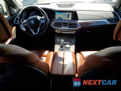 Zdjęcie 8 z 13 samochodu: 2019 BMW X5 XDRIVE50I VIN:5UXJU2C53KLN65063 - miniatura