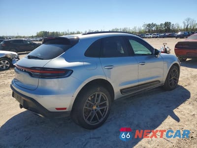 Trzecie zdjęcie samochodu z tyłu: 2025 PORSCHE MACAN BASE VIN:WP1AA2A54SLB13215 - miniatura