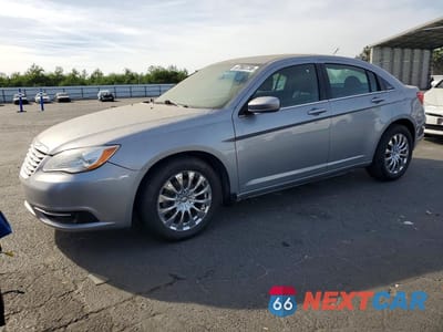 2014 CHRYSLER 200 LX 1C3CCBAB6EN123199 - główne zdjęcie licytacji z USA - miniatura