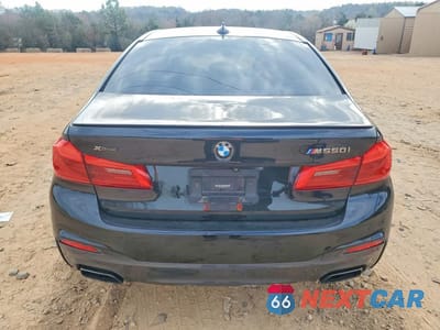 Zdjęcie 6 z 11 samochodu: 2018 BMW M550XI VIN:WBAJB9C5XJB049879 - miniatura