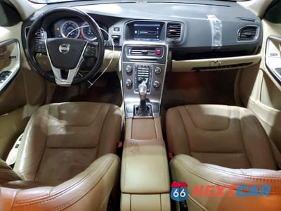 Zdjęcie 8 z 11 samochodu: 2013 VOLVO S60 PREMIER+ VIN:YV1612FS7D2189455 - miniatura
