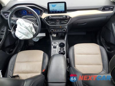 Zdjęcie 8 z 14 samochodu: 2022 FORD ESCAPE TITANIUM VIN:1FMCU9J99NUA04417 - miniatura