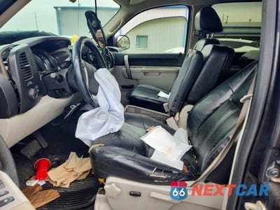 Zdjęcie 7 z 12 samochodu: 2011 CHEVROLET SILVERADO K1500 LT VIN:3GCPKSE38BG188546 - miniatura