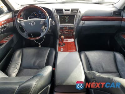 Zdjęcie 8 z 14 samochodu: 2009 LEXUS LS 460 BASE VIN:JTHBL46F895089172 - miniatura