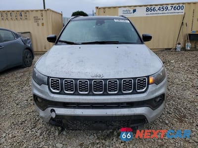 Piąte zdjęcie samochodu w środku: 2025 JEEP COMPASS LIMITED VIN:3C4NJDCNXST545856 - miniatura