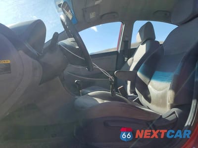 Zdjęcie 7 z 11 samochodu: 2016 HYUNDAI ACCENT SE VIN:KMHCT4AE9GU065188 - miniatura