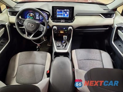 Zdjęcie 8 z 13 samochodu: 2021 TOYOTA RAV4 HYBRID XLE VIN:JTMRWRFV6MD133857 - miniatura
