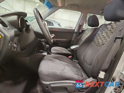 Zdjęcie 7 z 12 samochodu: 2011 KIA SOUL + VIN:KNDJT2A29B7331015 - miniatura