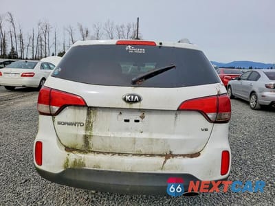 Zdjęcie 6 z 12 samochodu: 2011 KIA SORENTO VIN:5XYKTDA70FG646662 - miniatura