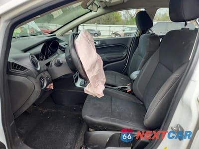 Zdjęcie 7 z 12 samochodu: 2016 FORD FIESTA SE VIN:3FADP4EJ1GM180625 - miniatura