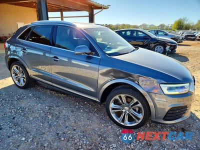 Czwarte zdjęcie samochodu z boku: 2017 AUDI Q3 PRESTIGE VIN:WA1FCCFS0HR017717 - miniatura
