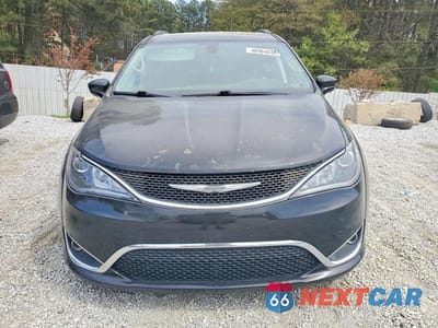 Piąte zdjęcie samochodu w środku: 2017 CHRYSLER PACIFICA TOURING L VIN:2C4RC1BGXHR584360 - miniatura