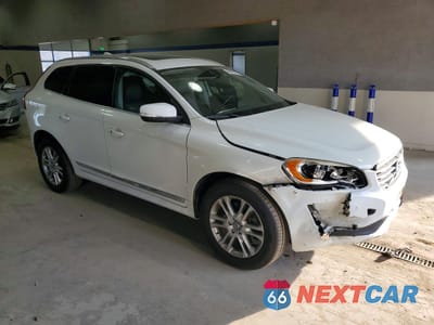 Czwarte zdjęcie samochodu z boku: 2015 VOLVO XC60 T5 PREMIER+ VIN:YV440MDCXF2620765 - miniatura