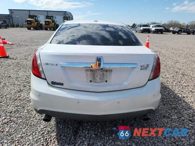 Zdjęcie 6 z 12 samochodu: 2011 LINCOLN MKS VIN:1LNHL9FT3BG606155 - miniatura