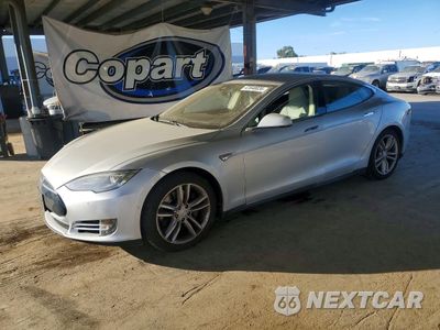 2014 TESLA MODEL S 5YJSA1H14EFP63625 - główne zdjęcie licytacji z USA - miniatura