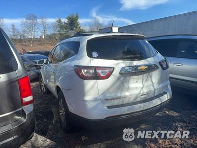 Trzecie zdjęcie samochodu z tyłu: 2017 CHEVROLET TRAVERSE LT VIN:1GNKVHKD0HJ257410 - miniatura