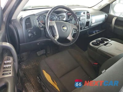 Zdjęcie 8 z 12 samochodu: 2012 CHEV SILVERADO VIN:3GCPKSE75CG147926 - miniatura
