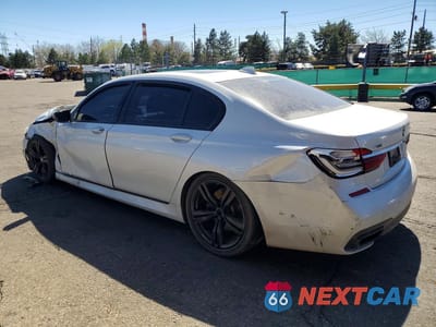 Drugie zdjęcie samochodu z przodu: 2016 BMW 750 XI VIN:WBA7F2C56GG415631 - miniatura