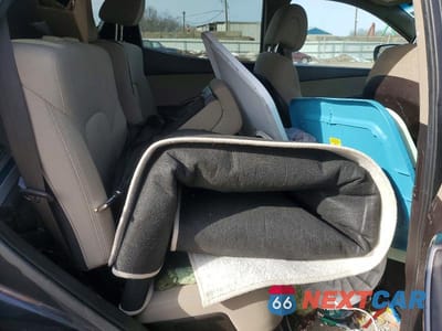 Zdjęcie 11 z 13 samochodu: 2017 HYUNDAI SANTA FE SPORT 2.4L VIN:5XYZUDLB4HG491520 - miniatura