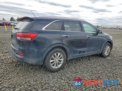 Trzecie zdjęcie samochodu z tyłu: 2016 KIA SORENTO LX V6 VIN:5XYPGDA56GG131725 - miniatura