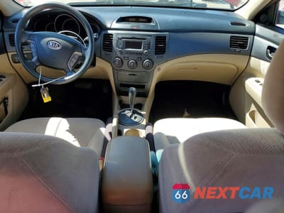 Zdjęcie 8 z 11 samochodu: 2010 KIA OPTIMA LX VIN:KNAGG4A82A5398786 - miniatura