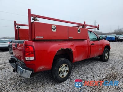 Trzecie zdjęcie samochodu z tyłu: 2013 GMC SIERRA C2500 HEAVY DUTY VIN:1GT01ZCG4DF243839 - miniatura